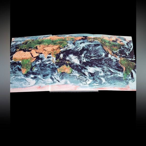 Looking at Earth The National Air and Space Museum Smithsonian Institute HC Book - Picture 4 of 6